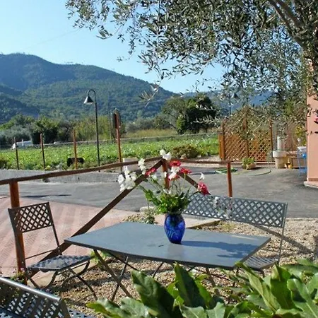 Le Collinette Alloggio per agriturismo *